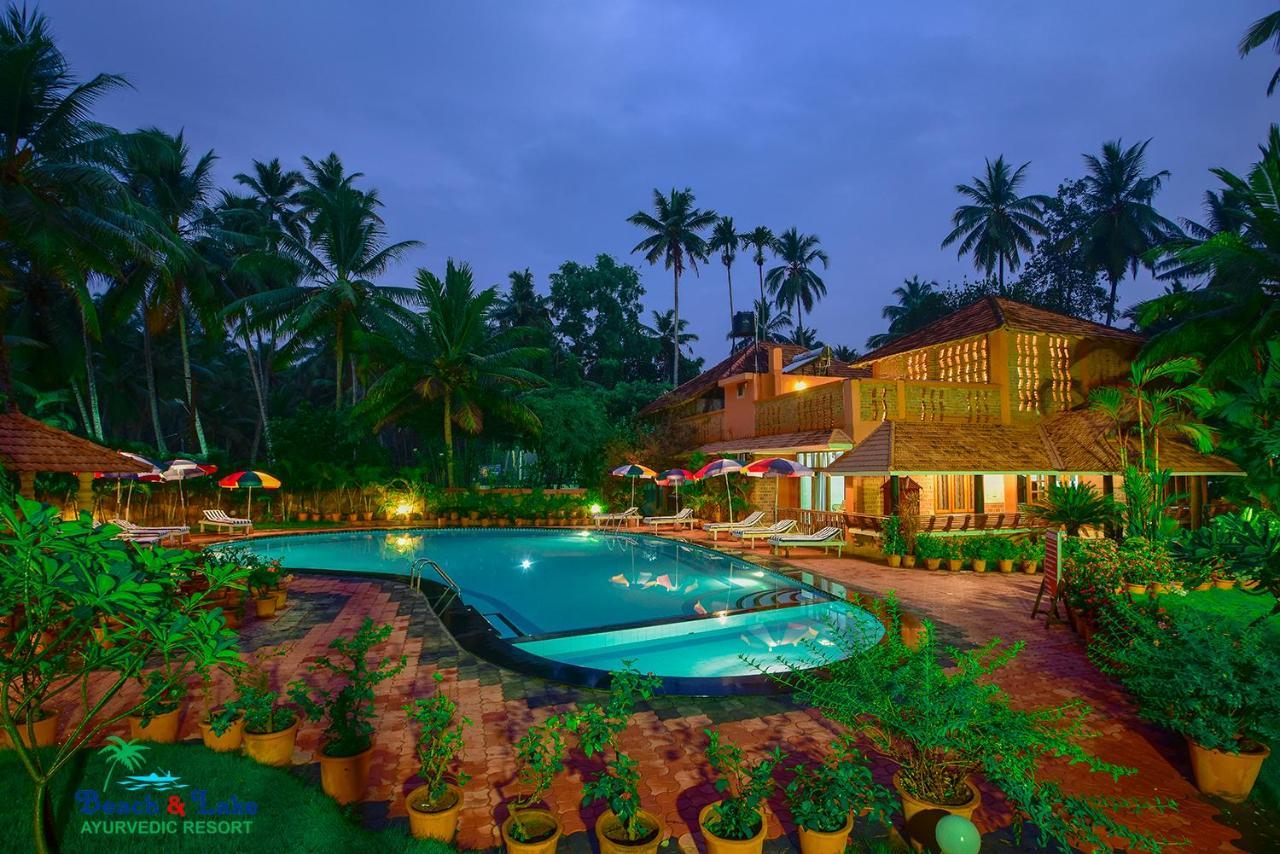 Beach And Lake Ayurvedic Resort, Ковалам Экстерьер фото