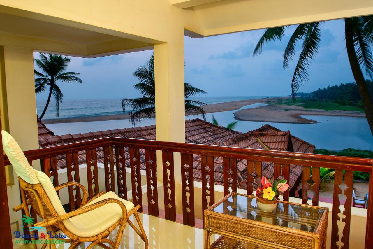 Beach And Lake Ayurvedic Resort, Ковалам Экстерьер фото